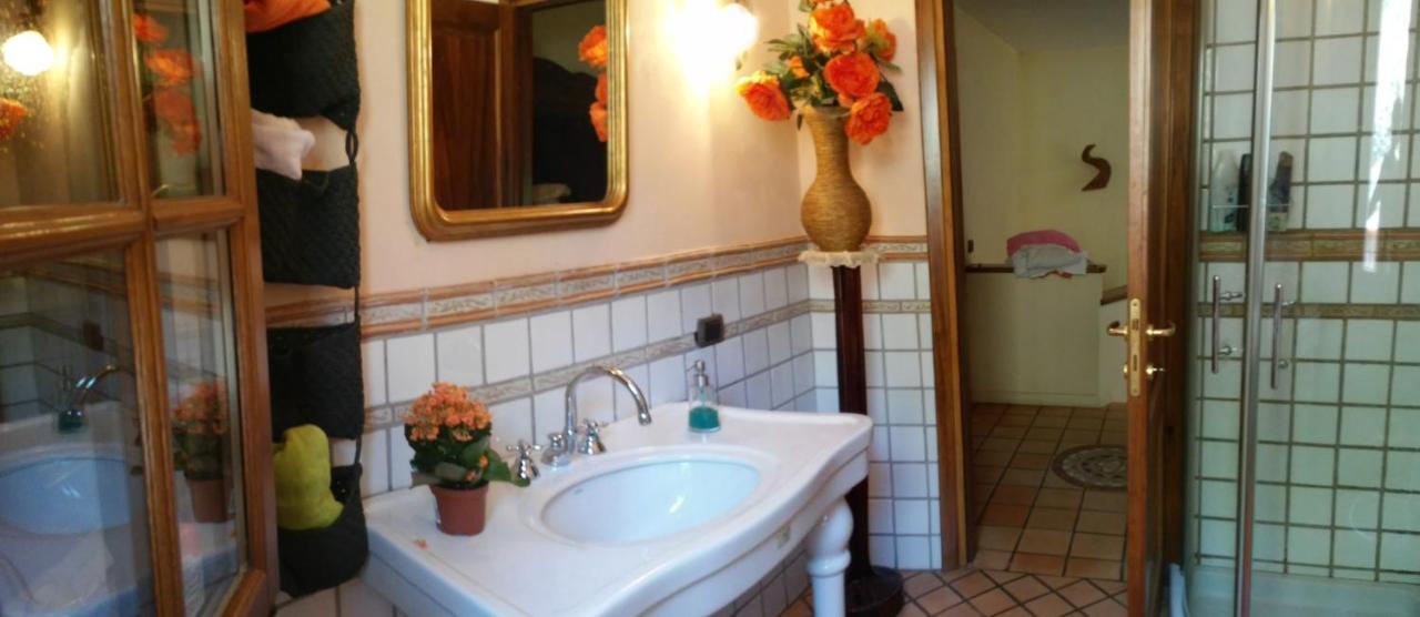 San Salvatore  Room In Villa - Room In The Hills With Garden And Sea View מראה חיצוני תמונה